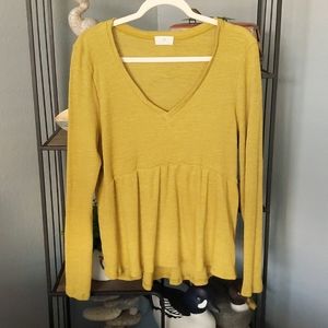 LIKE NEW Anthropologie t.la top size medium